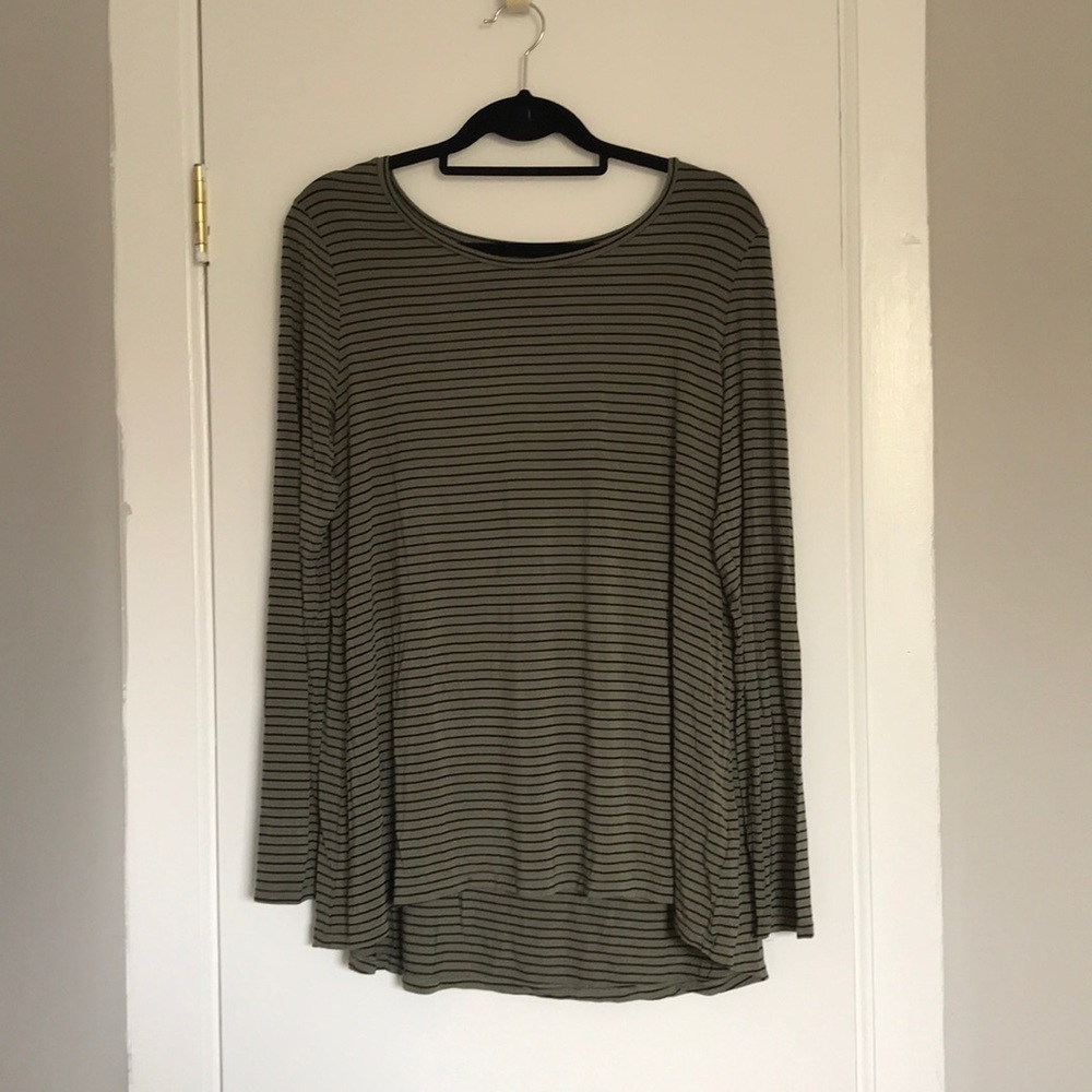 Striped Old Navy Luxe tee